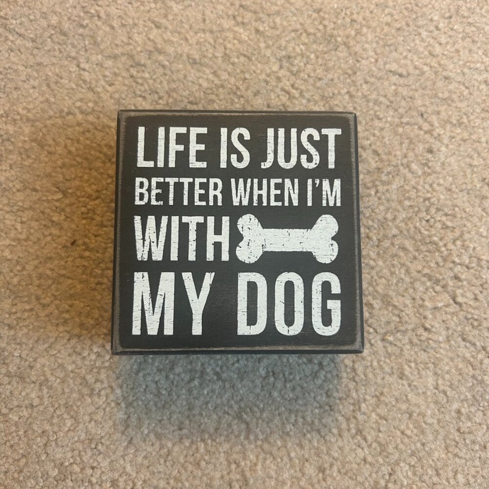 4.5x 4.5 sign